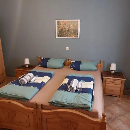 아파트 Ruegen - Barrierefrei - Kleine Hunde Auf Anfrage Willkommen 샤프로데